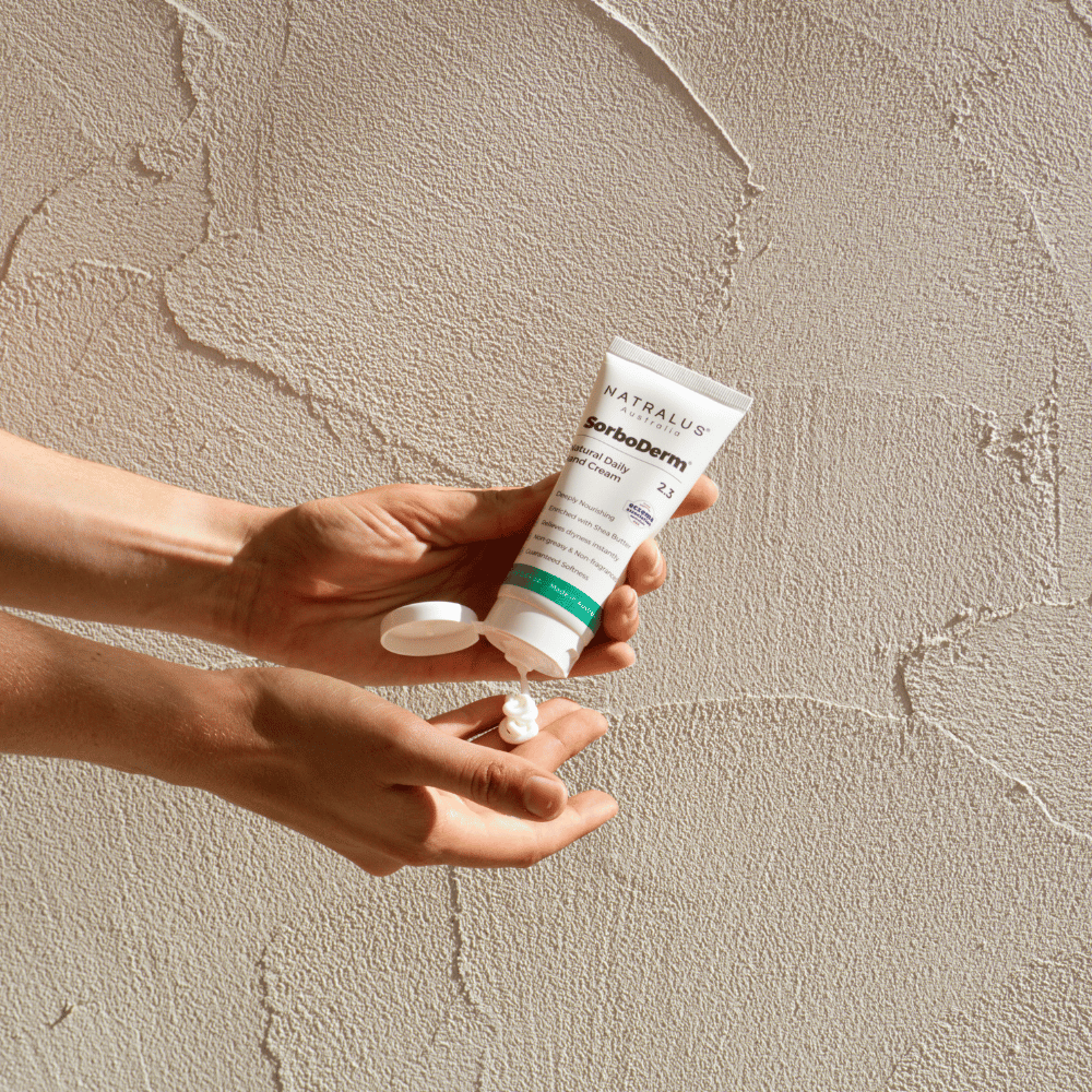 Lightweight natural hand cream with shea butter & vitamin E for soft skin